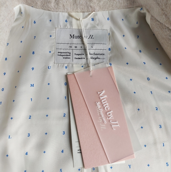 Mute by JL Merino Wool Coat - Picture 10 of 11